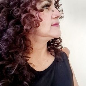 Meet your Posher, Ines